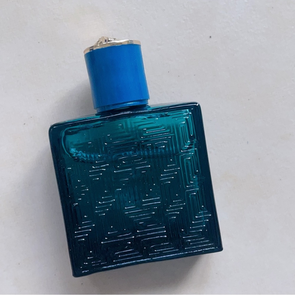 New! Authentic Versace Man - Picture 3 of 3